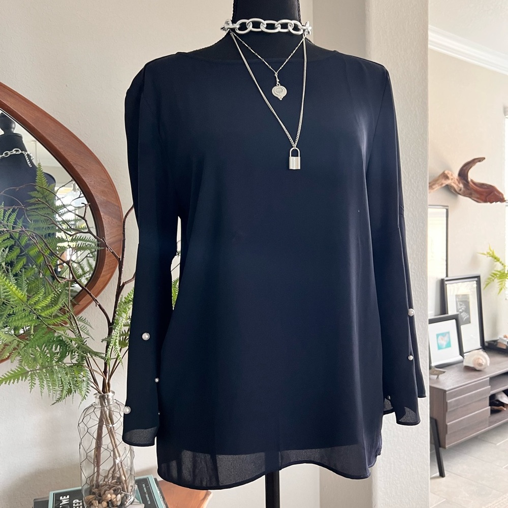 CLOSET CLOSEOUT SALE!! Loft Beaded Bell-Sleeved Blouse.